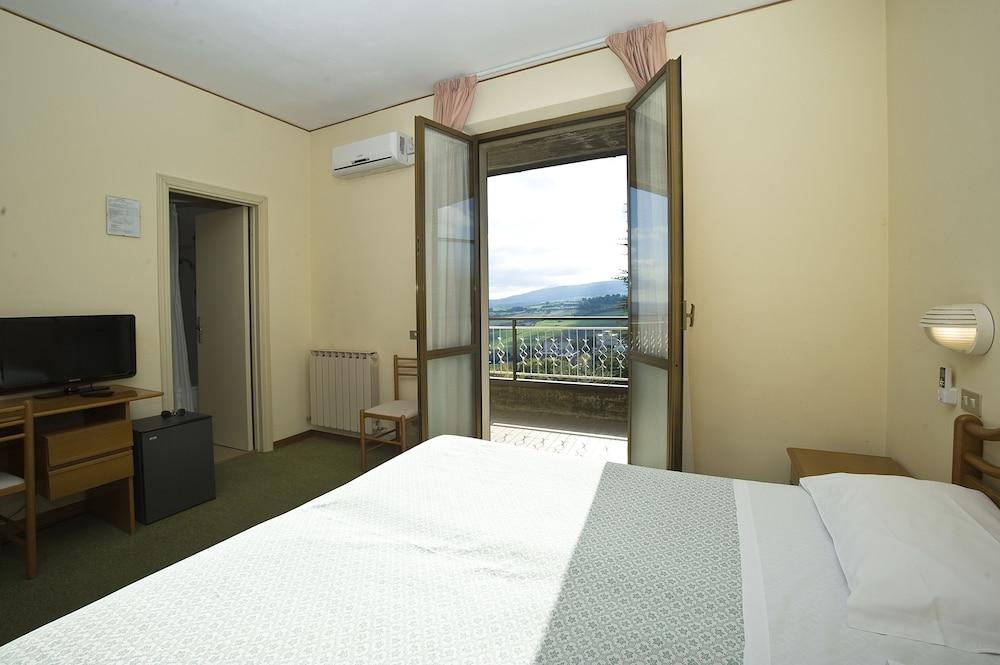 Hotel Villa Ricci & Benessere Chianciano Terme Eksteriør billede
