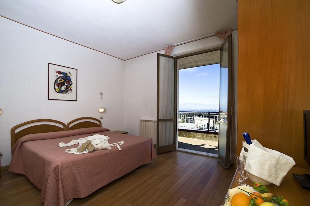 Hotel Villa Ricci & Benessere Chianciano Terme Eksteriør billede
