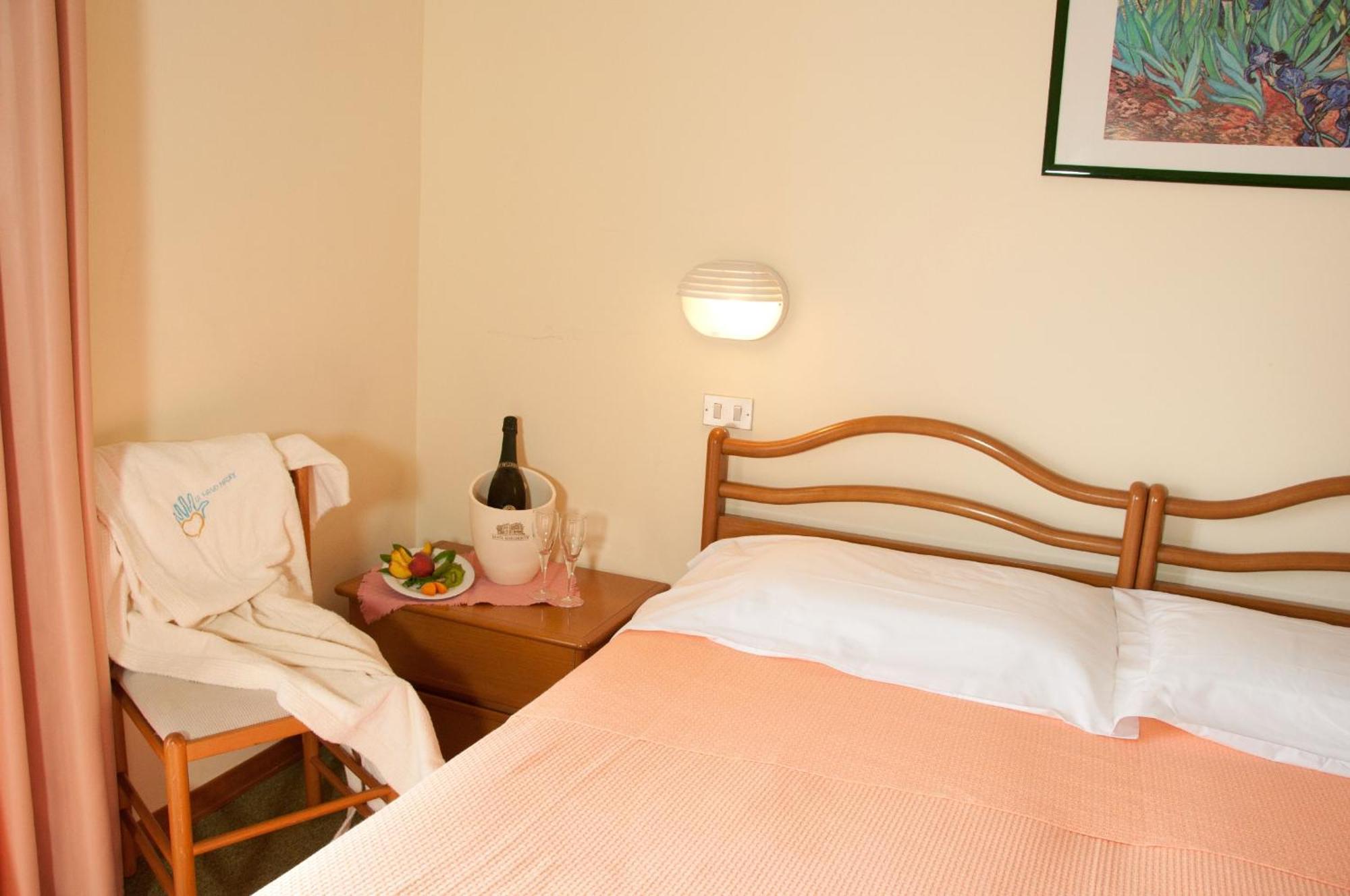 Hotel Villa Ricci & Benessere Chianciano Terme Eksteriør billede