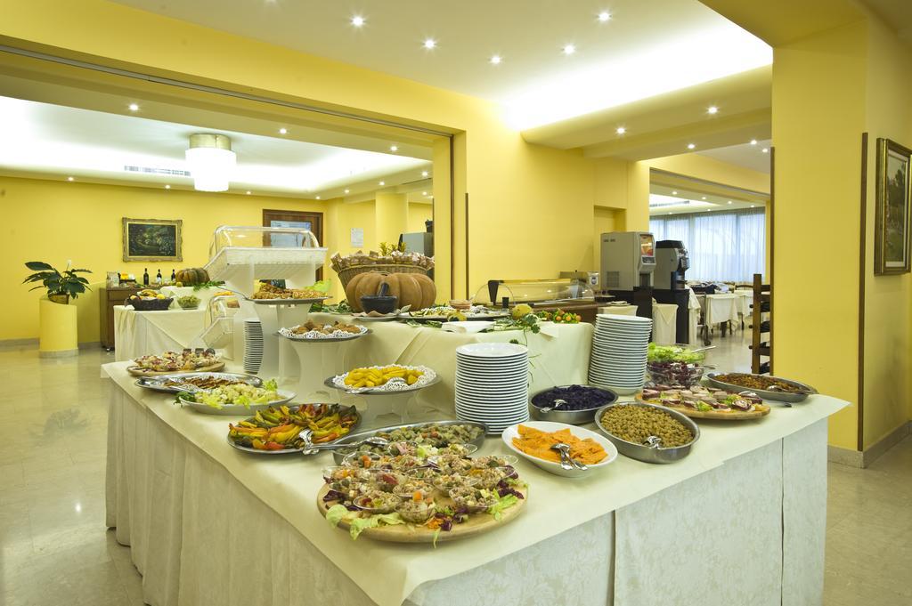 Hotel Villa Ricci & Benessere Chianciano Terme Eksteriør billede